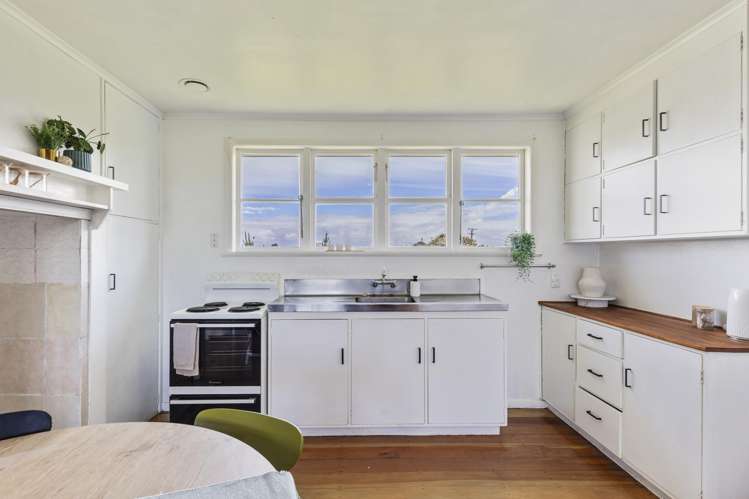 260 Main North Road Waitara_4