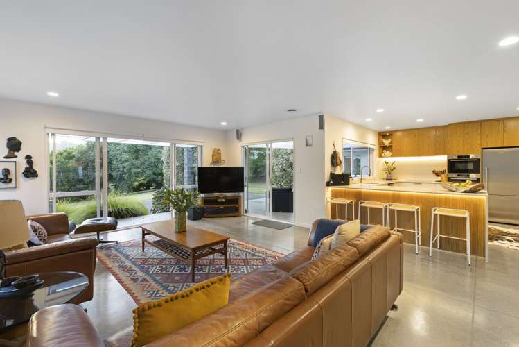 28 Landing Road Titirangi_9