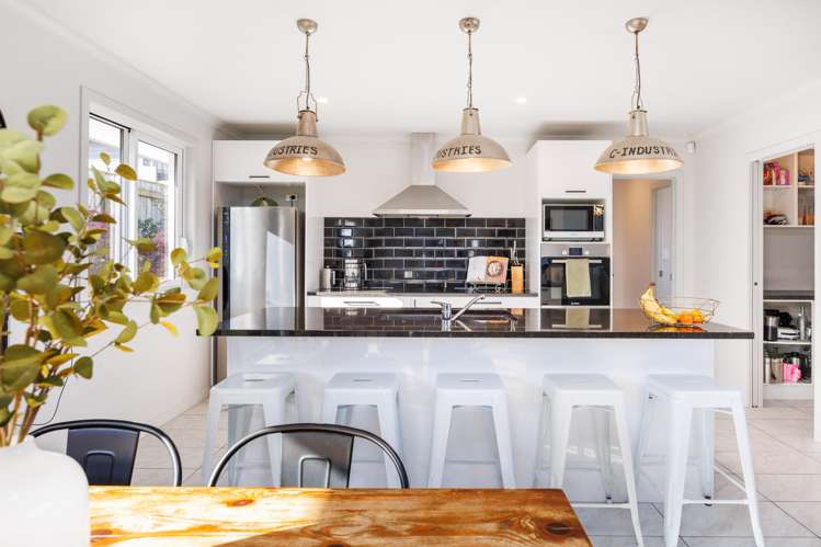 18b Galea Grove Kelvin Grove_8