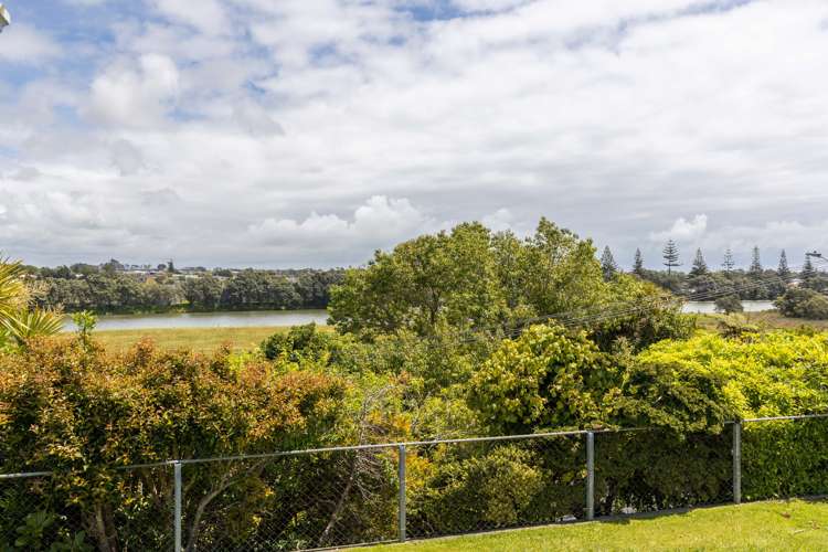30 Leslie Street Waitara_19