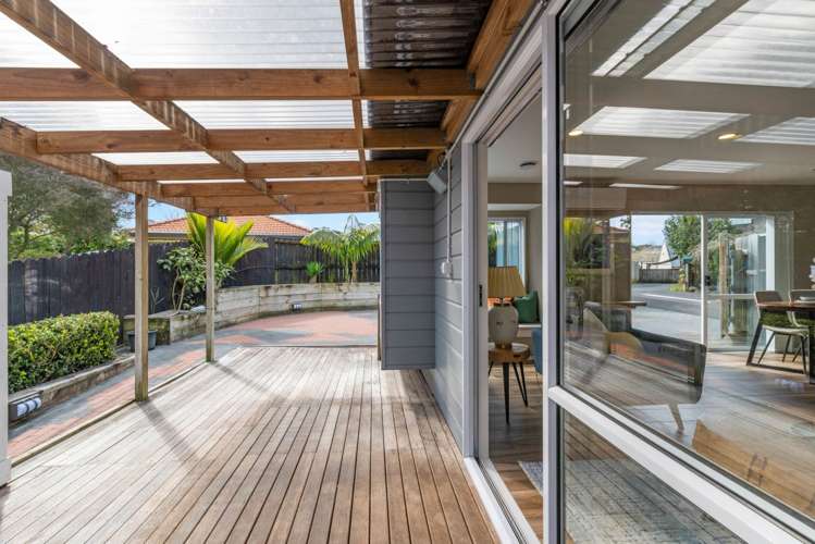 2/21 Lochend Place Highland Park_21