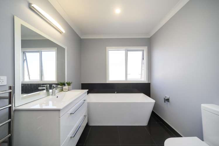 126 Johnstone Drive Fitzherbert_12