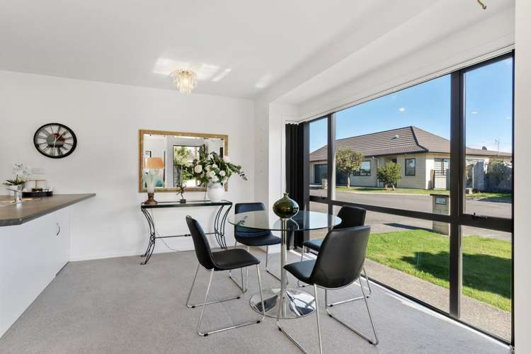54 Ashmore Park Carterton_6