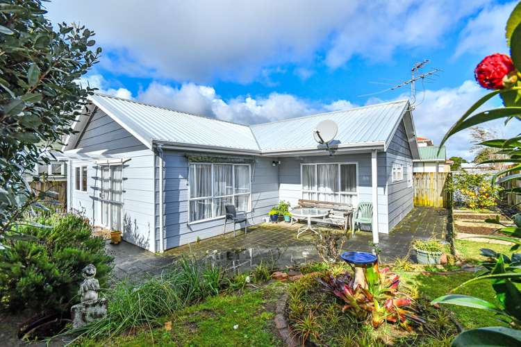 2/30 Sturdee Road Manurewa_3