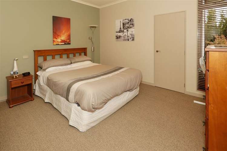 71 Saint James Drive Huntington_12