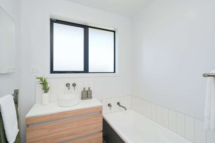 412 Saint Andrew Street Glengarry_17