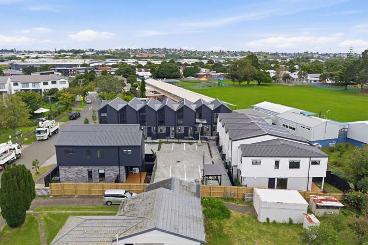 12 Taratoa Street Point England_38