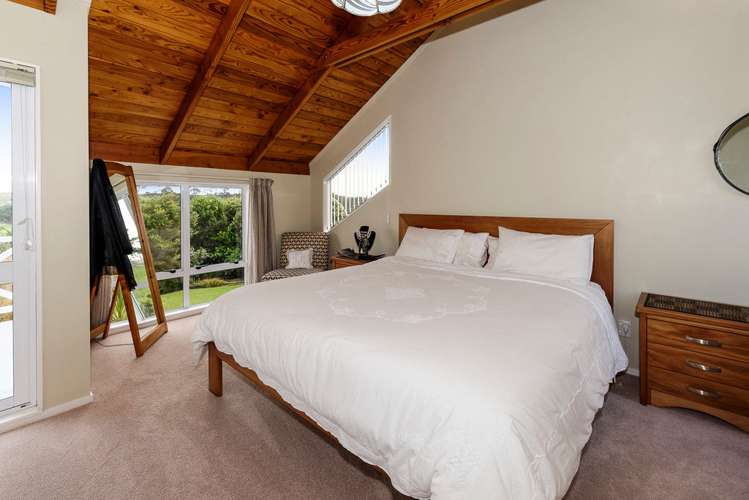 16 Wairere Road Waitakere_10