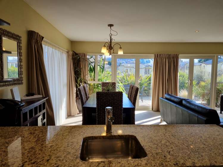 27/1 Beauchamp Place Lake Tekapo_11