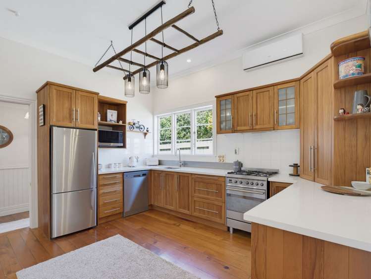 284 Main Road Tairua_1