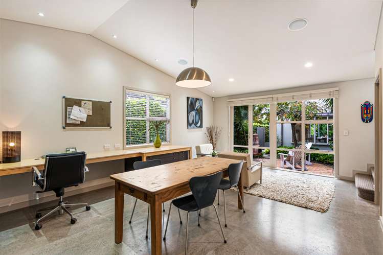 2/2 Clifton Road Takapuna_13