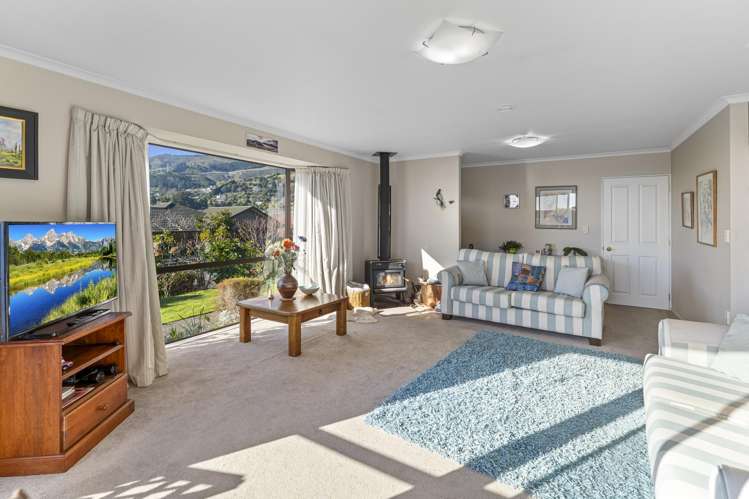 55 Washbourn Drive Richmond_5