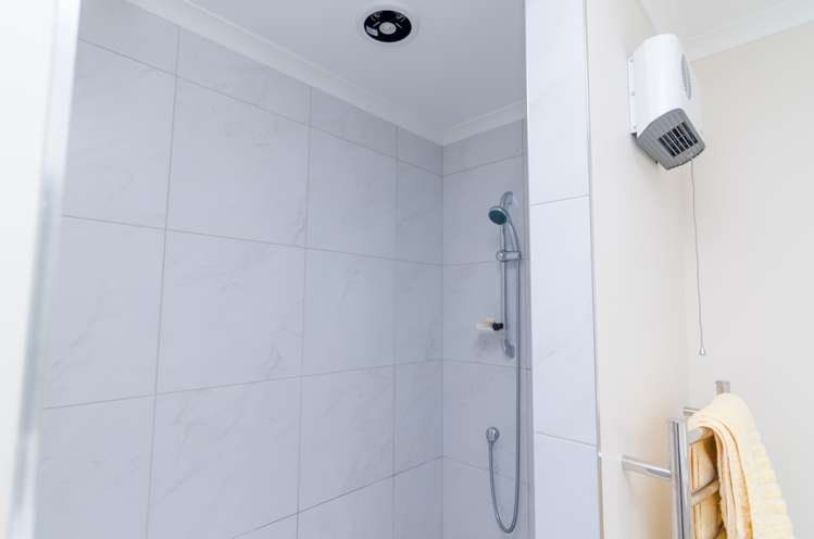 10 Feist Street Carterton_14