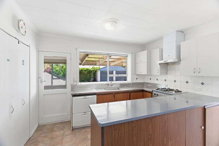 8 Nyoli Street Northcote_6