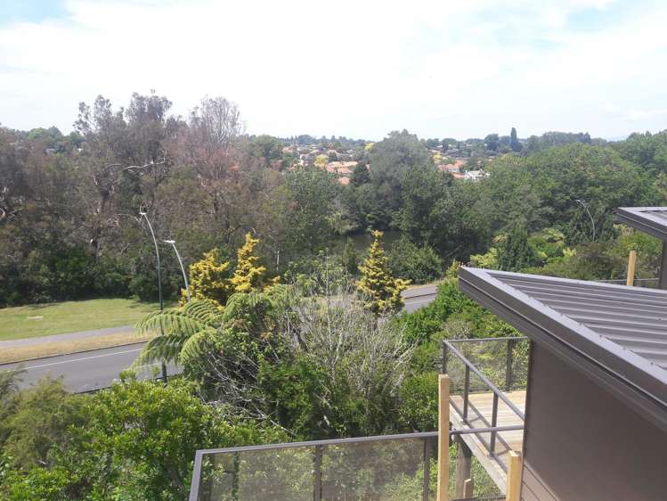 2/21 Park Terrace Hamilton Central_10