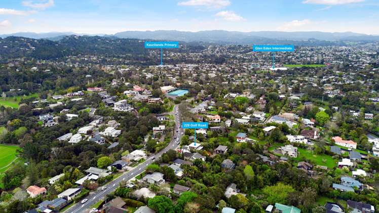 229 Golf Road Titirangi_31
