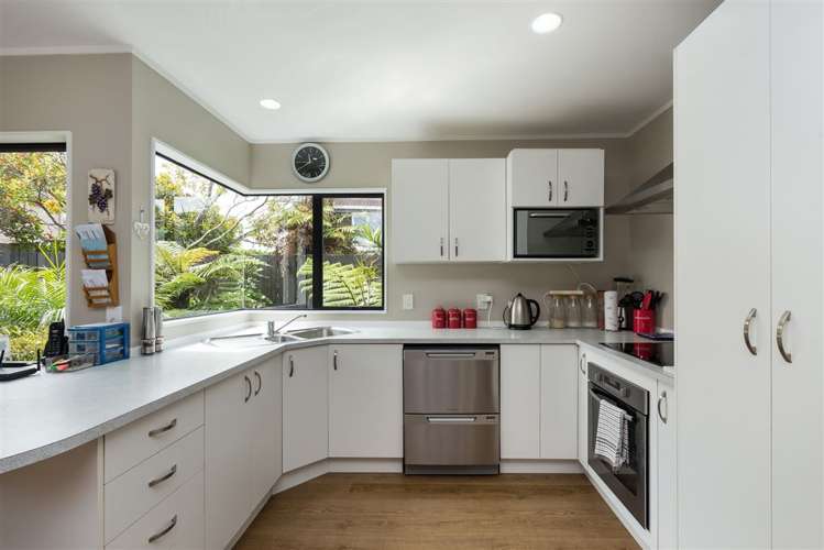 2/125 Manuka Road Bayview_4