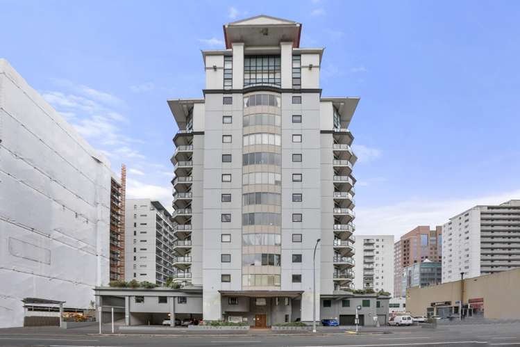 8E/117 Victoria St West City Centre_9