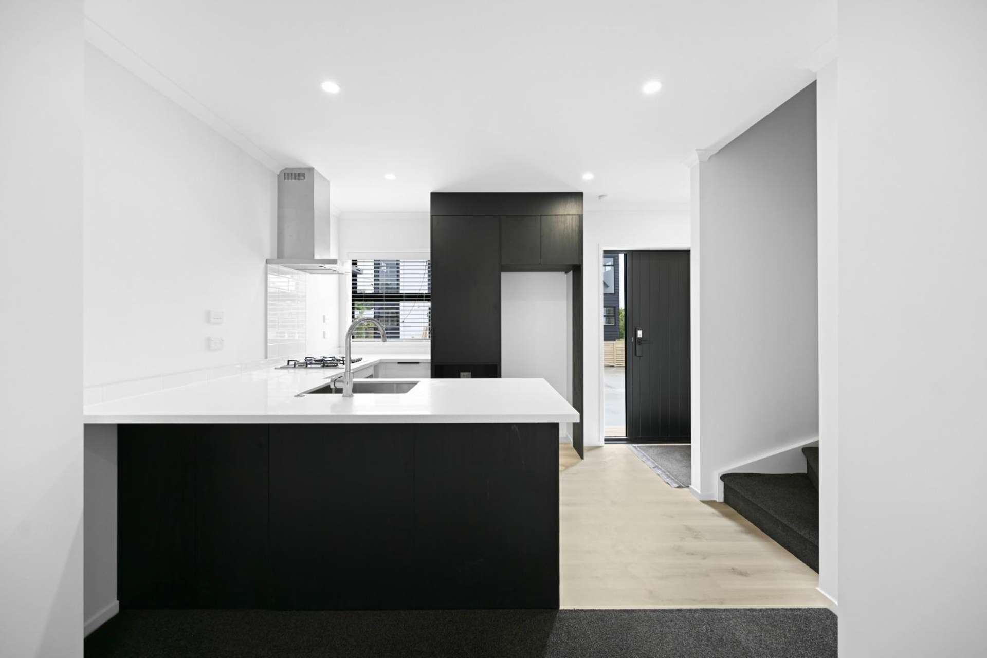 6/8 Ngaere Avenue 1053_0