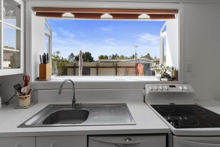 12 Henderson Crescent Parkvale_9