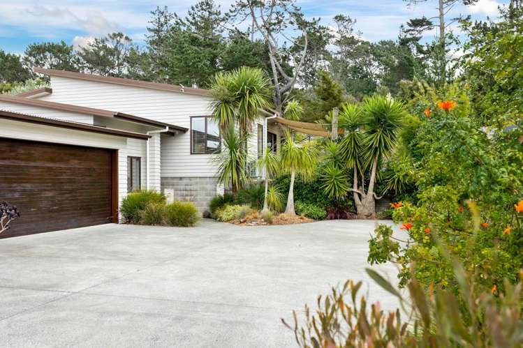 96 Solan Drive Waimauku_24