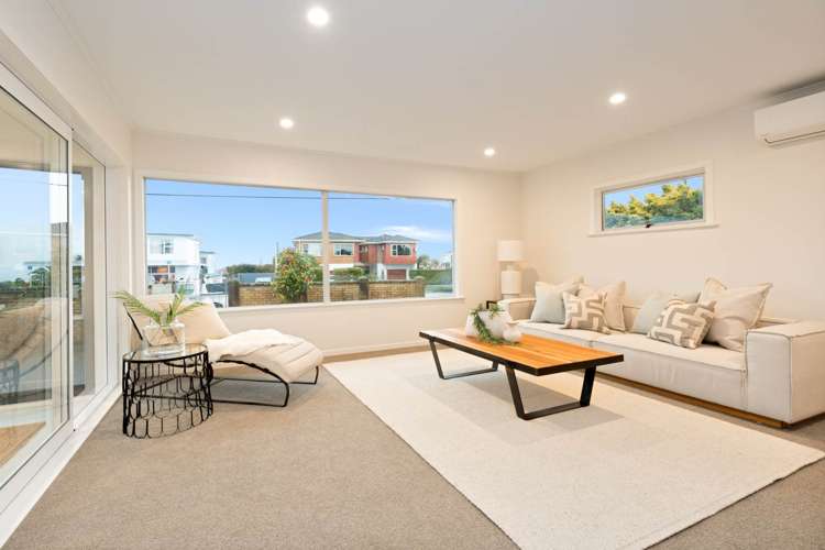 96 Pupuke Road Hillcrest_14