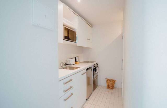 2112/10 Waterloo Quadrant Auckland Central_2