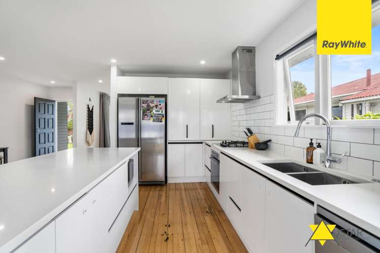 6 Te Kanawa Crescent Henderson_6