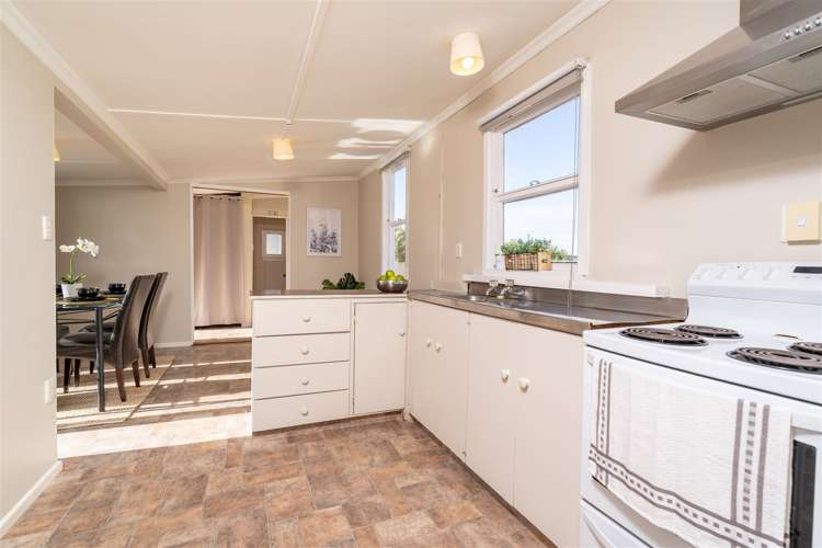 57 Elderlee Street Milton_10