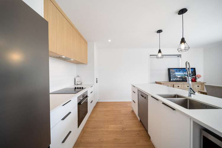 66 John Main Drive_2