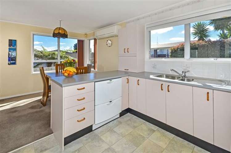 8 Tree View Avenue Glenfield_3