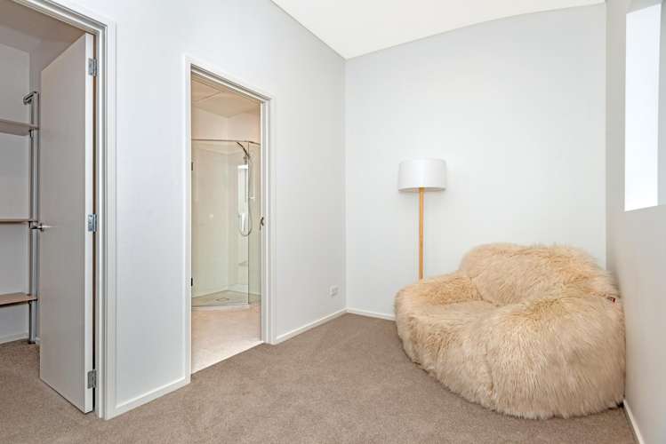 402/4 Reads Quay Gisborne Central_14