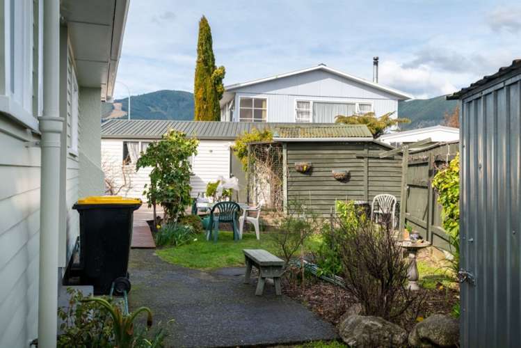 2 Shelley Crescent Stoke_28