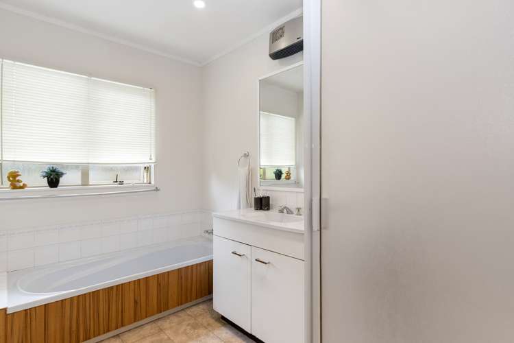 14 Taksan Place Pukete_8