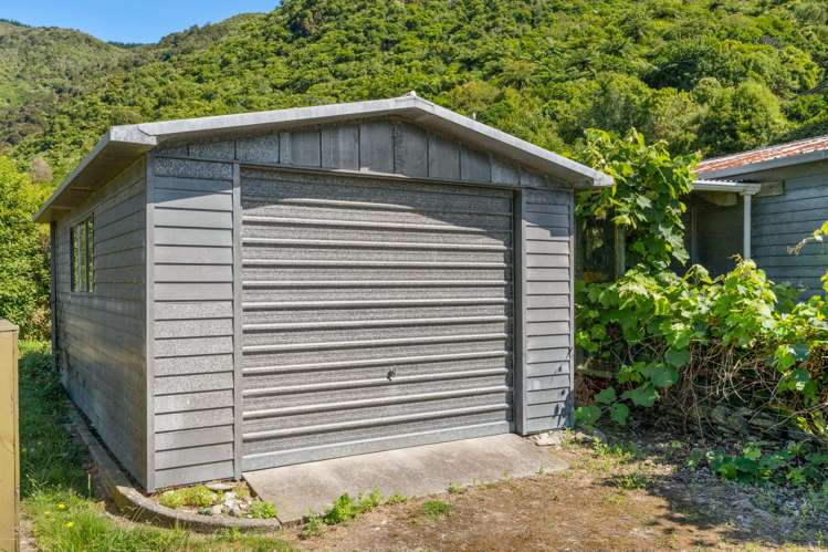 289 Anakiwa Road Anakiwa_13