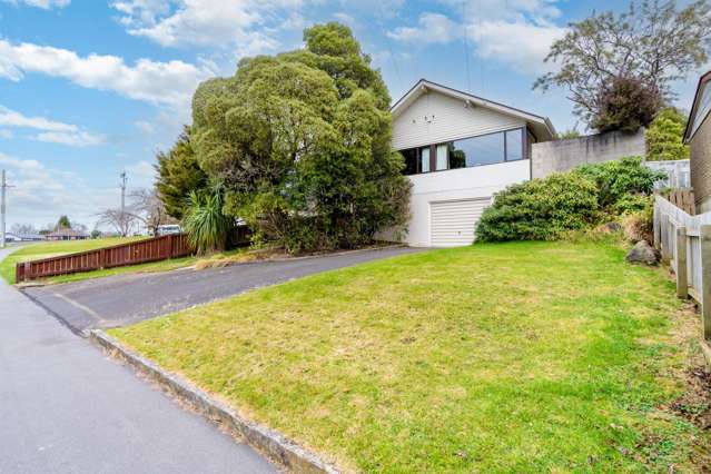 Sunny five bedroom with city views and potential