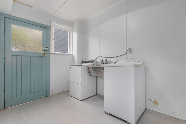 20 Spur Grove Titahi Bay_13