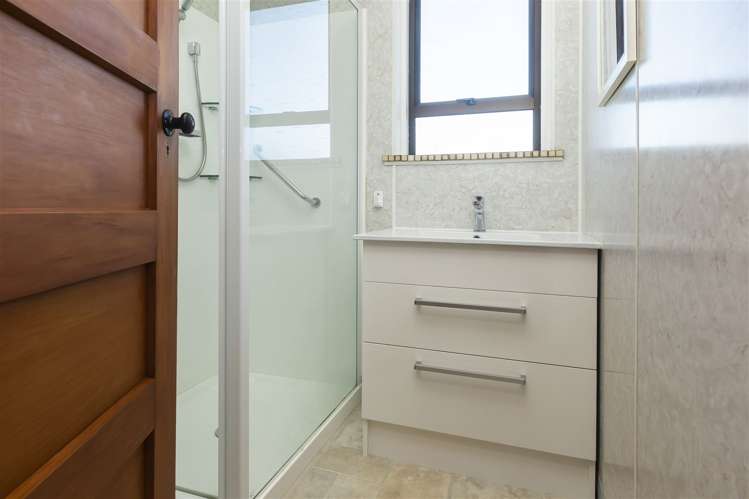 24b Achilles Street Burwood_14