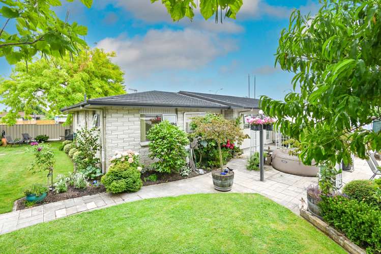 2/90 Napier Road Havelock North_15