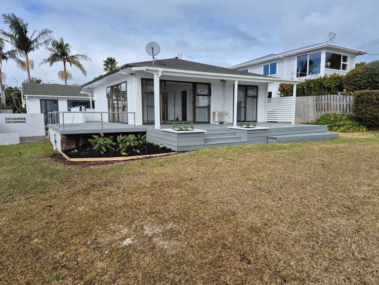 6 Beach Road Manly_10