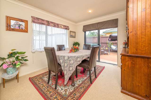 6 Greta Banks Place Wattle Downs_4