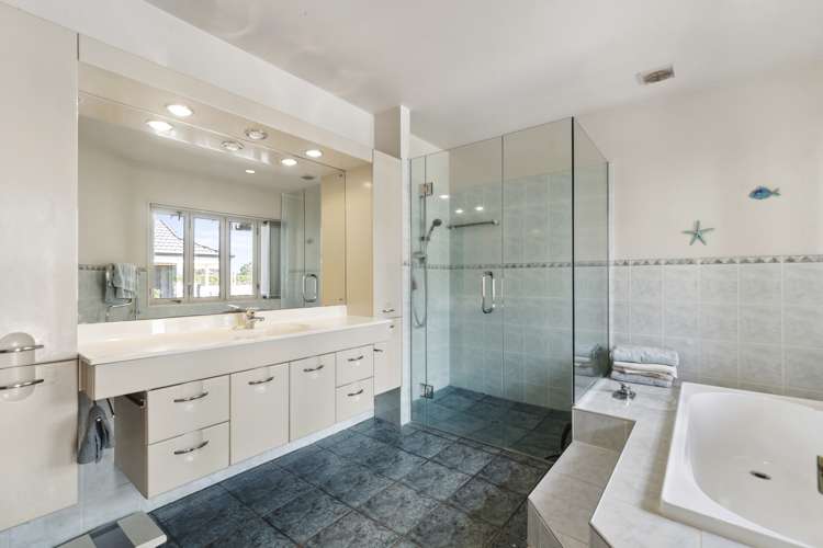 84 Rushgreen Avenue Pahurehure_20