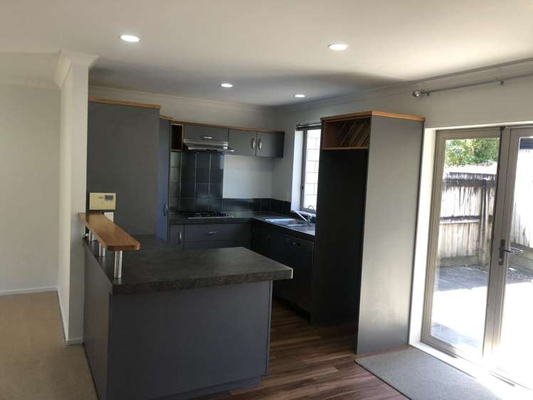 15E Queens Avenue 1067_3