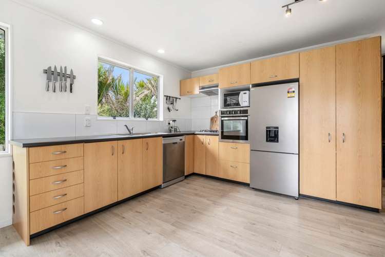 26a Clayburn Road Glen Eden_9