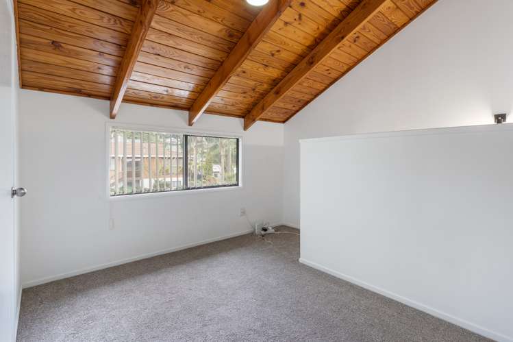 1/6 Eugenia Rise Totara Heights_12