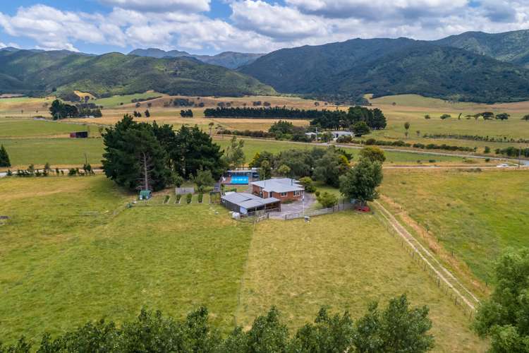 11 Bartons Road Featherston_20