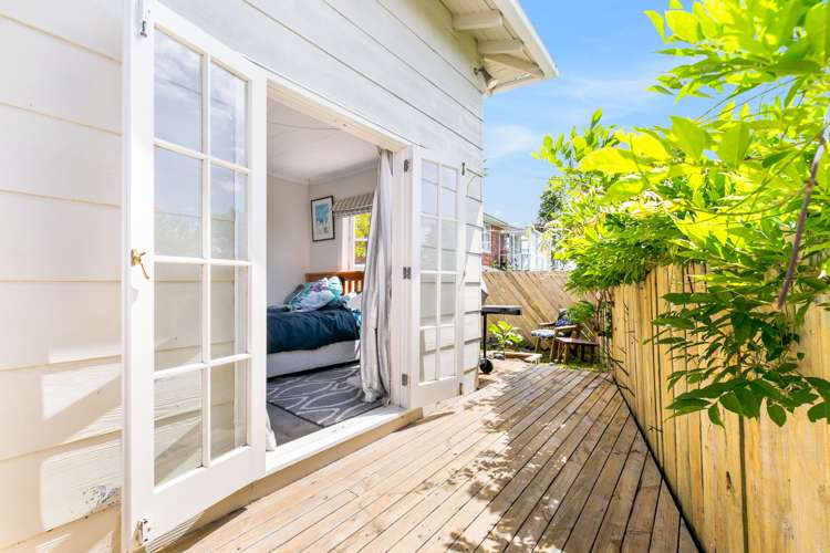 57 Lynwood Road New Lynn_13