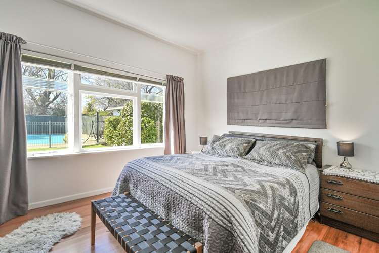 812 Lawrence Street Akina_11