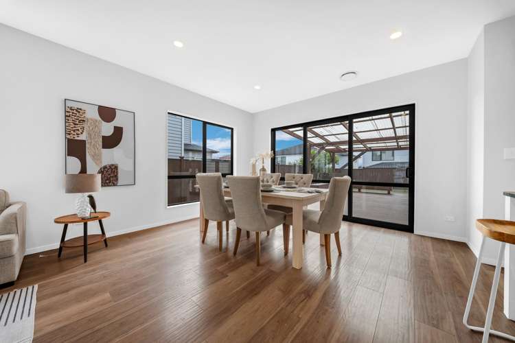 22 Tir Conaill Avenue Flat Bush_8