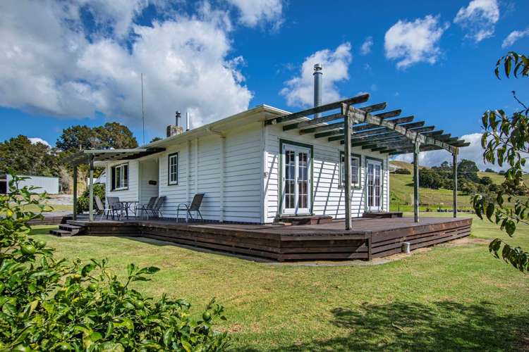 674 Marlow Road Maromaku_6